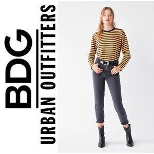 Urban Outfitters BDG Black Mom Jean High-rise Straight Leg Crop Ankle Waist 33